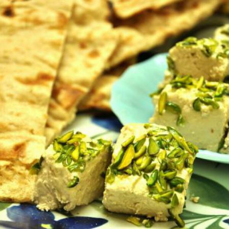 معرفی بهترین نوع حلوا ارده پسته ای