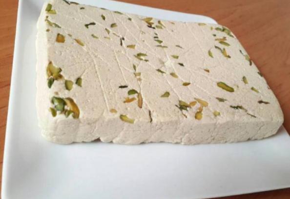 5 ویژگی مهم حلوا ارده سنتی