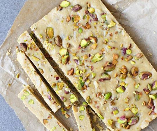 نکات مهم در انتخاب حلوا ارده طبیعی