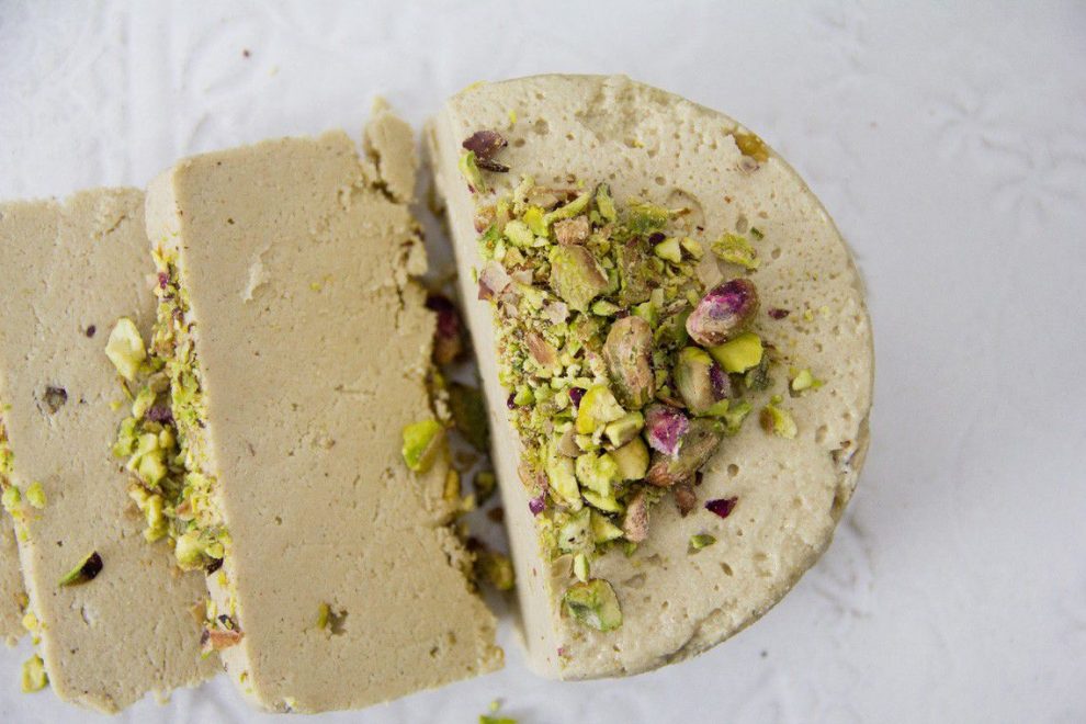 راهنمای بهینه برای تهیه حلوا ارده در منزل