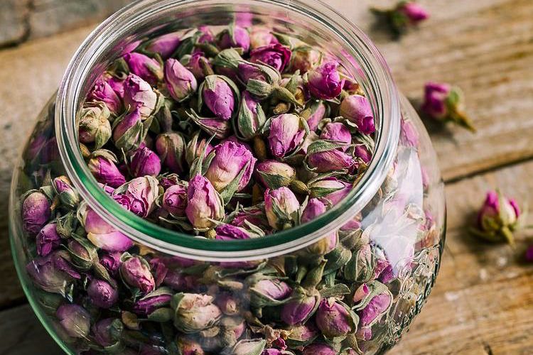 حلوا ارده با گل محمدی